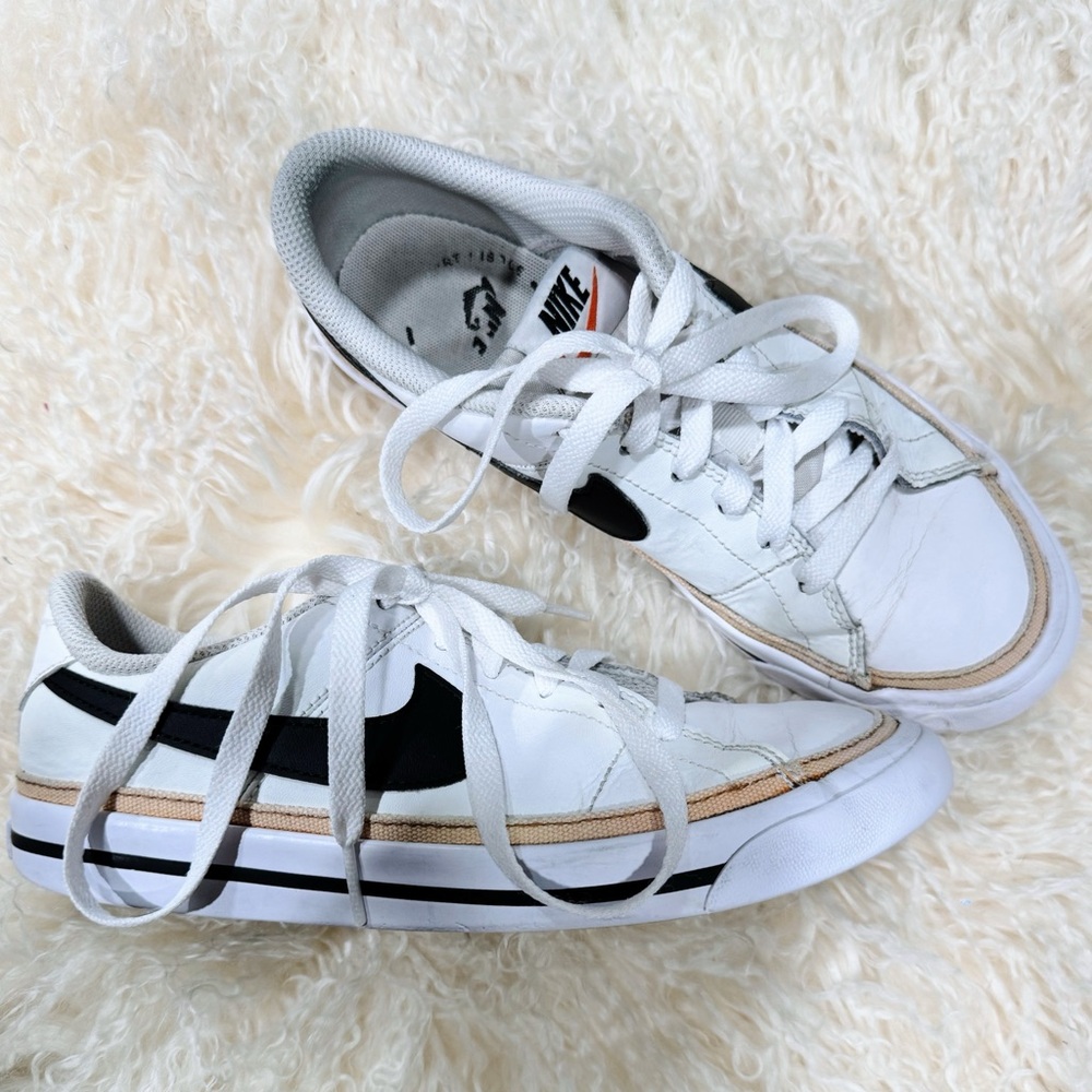 Nike Youth Court Legacy Next Nature White and Black Casual Sneakers 4.5Y GUC!